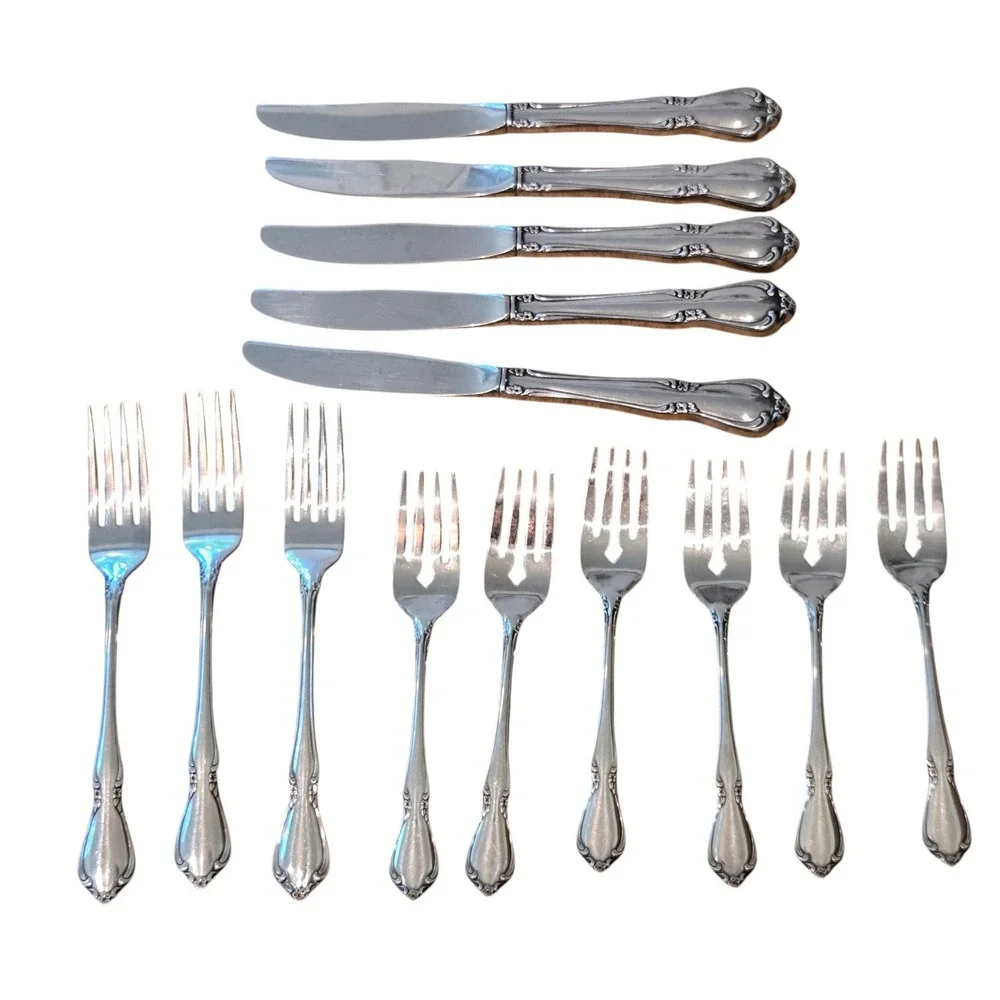 Oneida Chateau Flatware Set 14pc Silver Stainless Dinner Salad Forks Knives